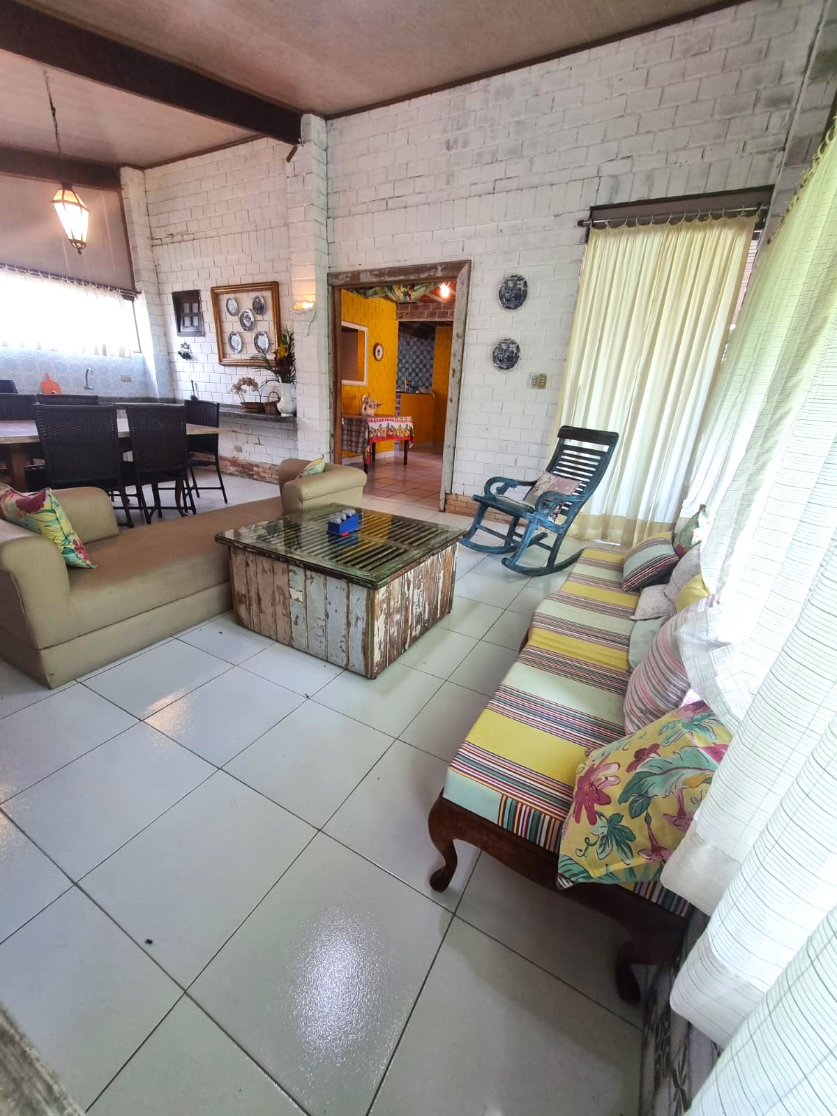 Casa  à Venda em Condomínio em Gravatá/PE - 200 m² - 5 Quartos