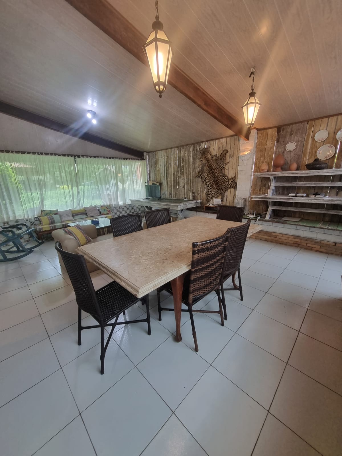 Casa  à Venda em Condomínio em Gravatá/PE - 200 m² - 5 Quartos
