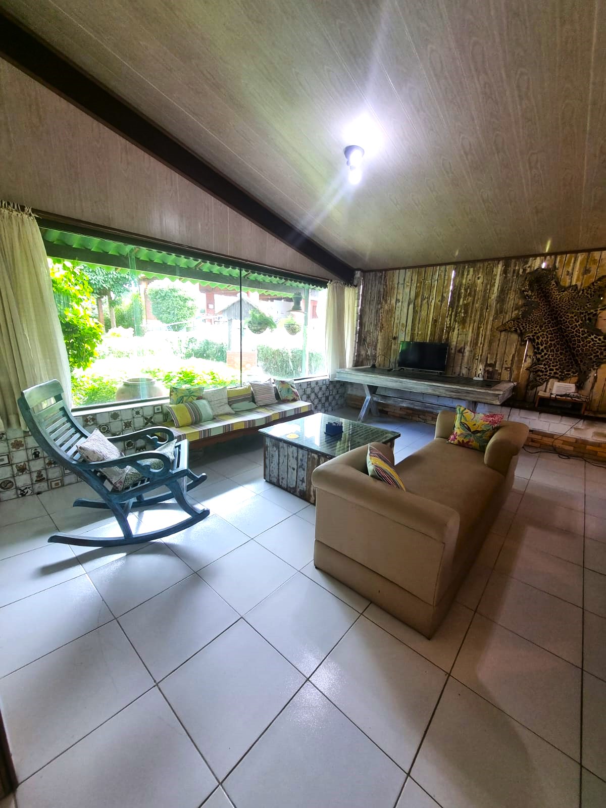 Casa  à Venda em Condomínio em Gravatá/PE - 200 m² - 5 Quartos