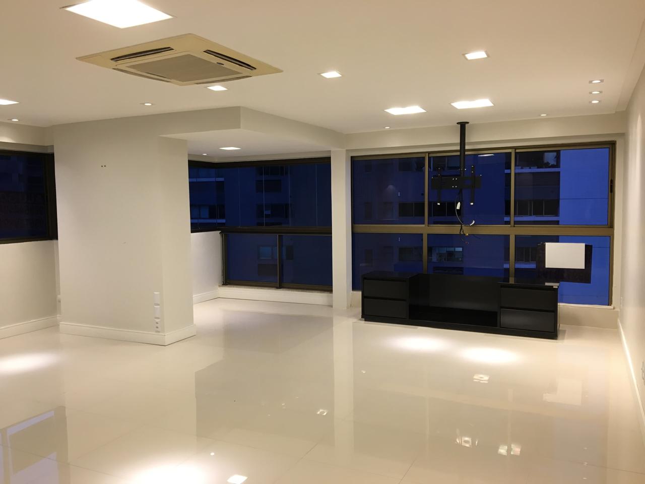 Apartamento Locação 103 m² - Boa Viagem próximo ao mar