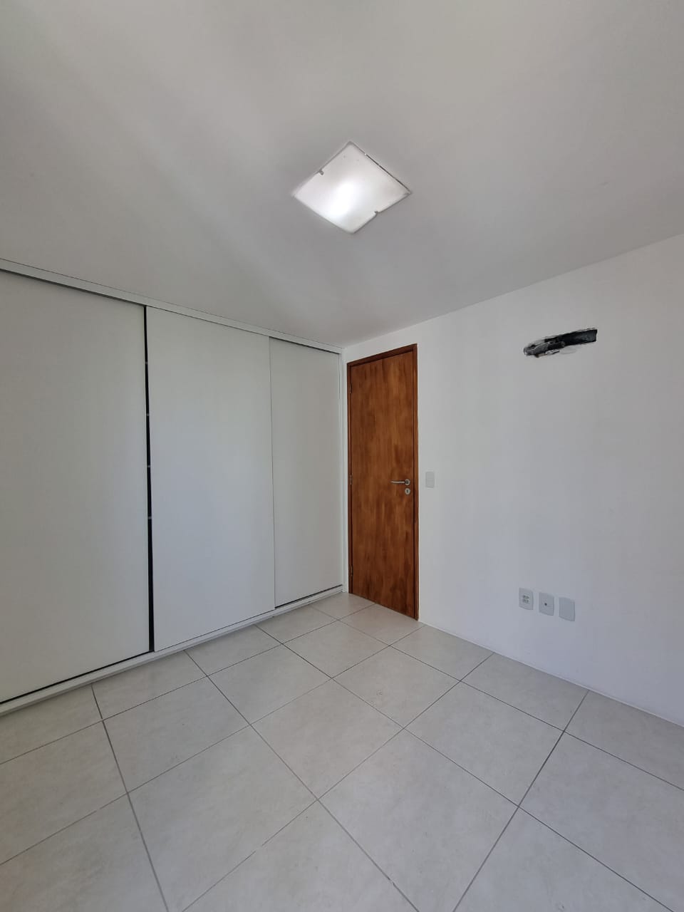 Apartamento Venda - 58 m² - 2 Suítes - Setúbal