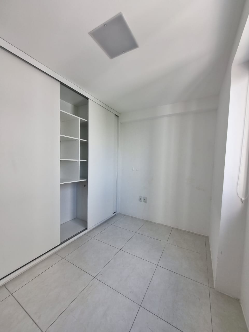 Apartamento Venda - 58 m² - 2 Suítes - Setúbal