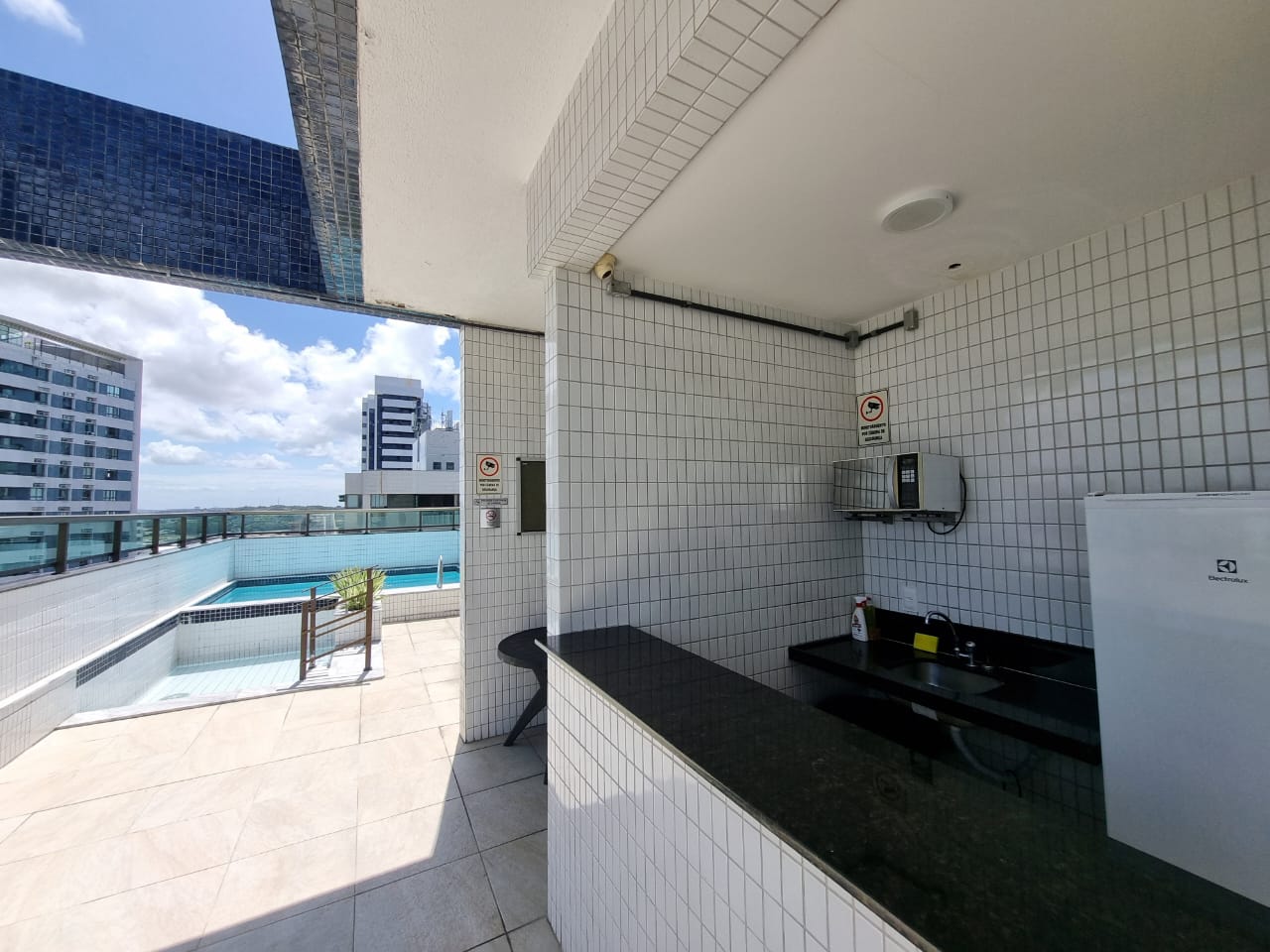Apartamento Venda - 58 m² - 2 Suítes - Setúbal