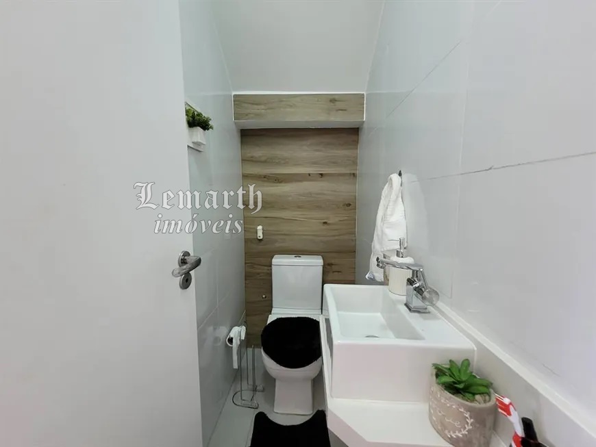 Casa Luxo em Vargem Pq. Condomínio Fechado. 3 Quartos e 4 banheiros, 2 vagas. 225 m²   R$ 1.290.000