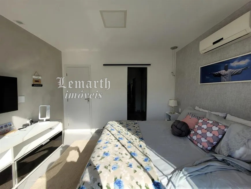 Casa Luxo em Vargem Pq. Condomínio Fechado. 3 Quartos e 4 banheiros, 2 vagas. 225 m²   R$ 1.290.000