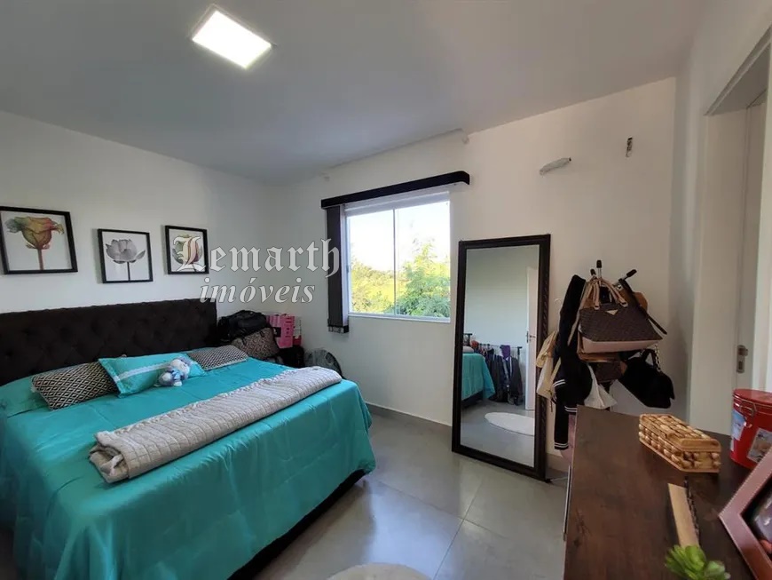 Casa Luxo em Vargem Pq. Condomínio Fechado. 3 Quartos e 4 banheiros, 2 vagas. 225 m²   R$ 1.290.000