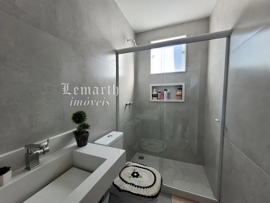Casa Luxo em Vargem Pq. Condomínio Fechado. 3 Quartos e 4 banheiros, 2 vagas. 225 m²   R$ 1.290.000