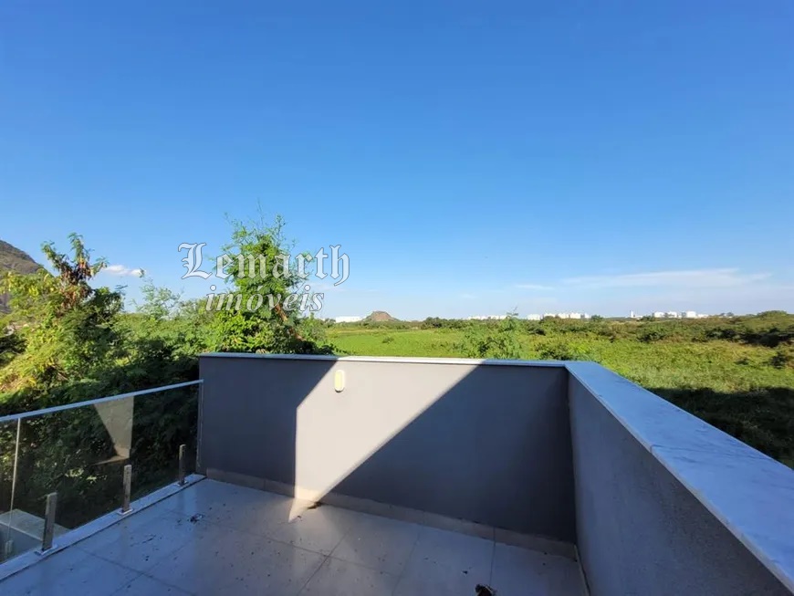 Casa Luxo em Vargem Pq. Condomínio Fechado. 3 Quartos e 4 banheiros, 2 vagas. 225 m²   R$ 1.290.000