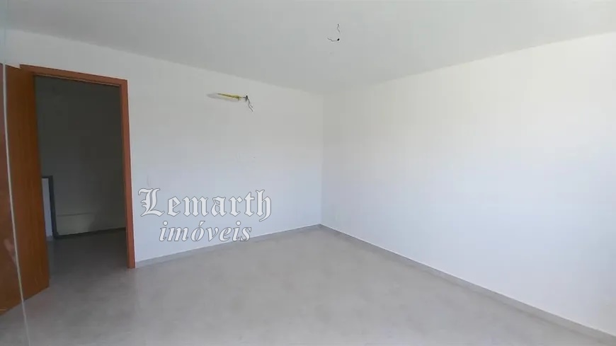Casa Venda Vargem Pequena Luxo. 4 suítes, quintal, 2 vagas 180,00m² R$950.000,00