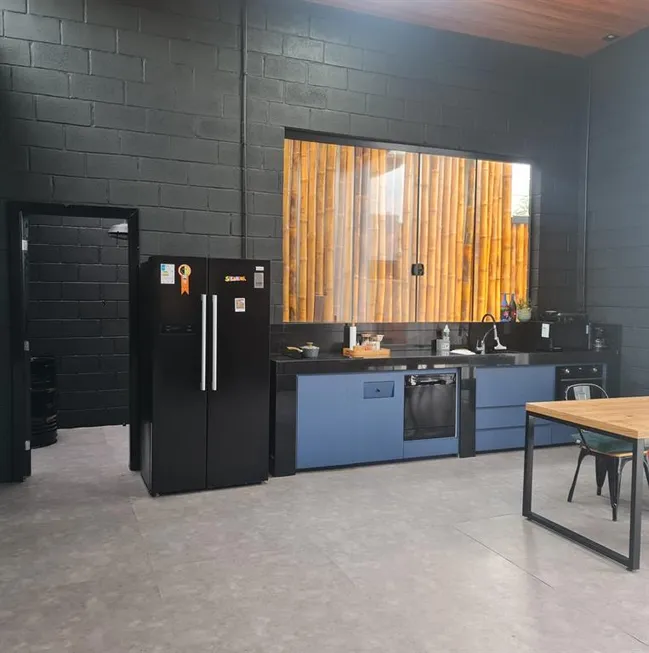Casa em Condomínio Reserva das Garças - Com 4 Quartos e 5 banheiros à Venda, 350 m² por R$ 1.590.000