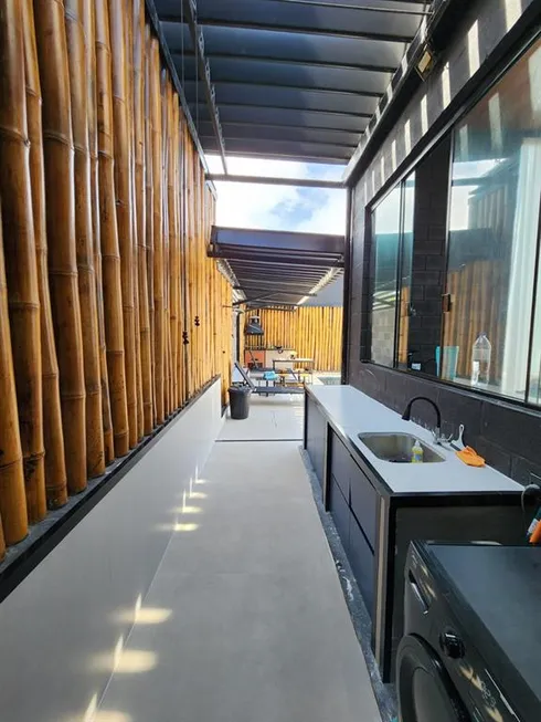 Casa em Condomínio Reserva das Garças - Com 4 Quartos e 5 banheiros à Venda, 350 m² por R$ 1.590.000