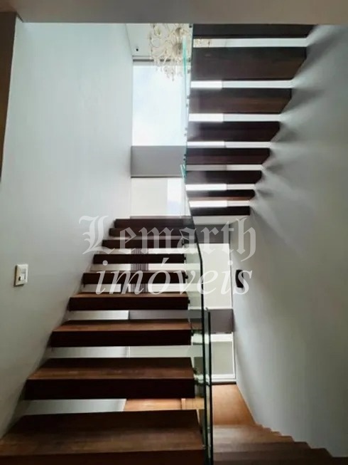Casa na Barra em Alphaville, 5 suítes, 9 banheiros, 6 vagas, 1.260,00M²