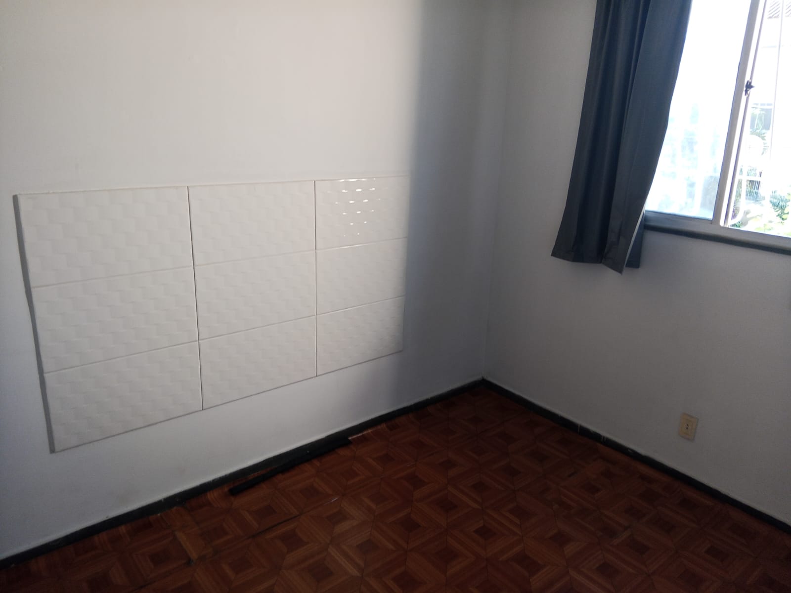 VENDO APARTAMENTO 02 QTOS. COM VAGA, NO CONDOMÍNIO RESIDENCIAL AMETISTA. EM JESUÍTAS. 