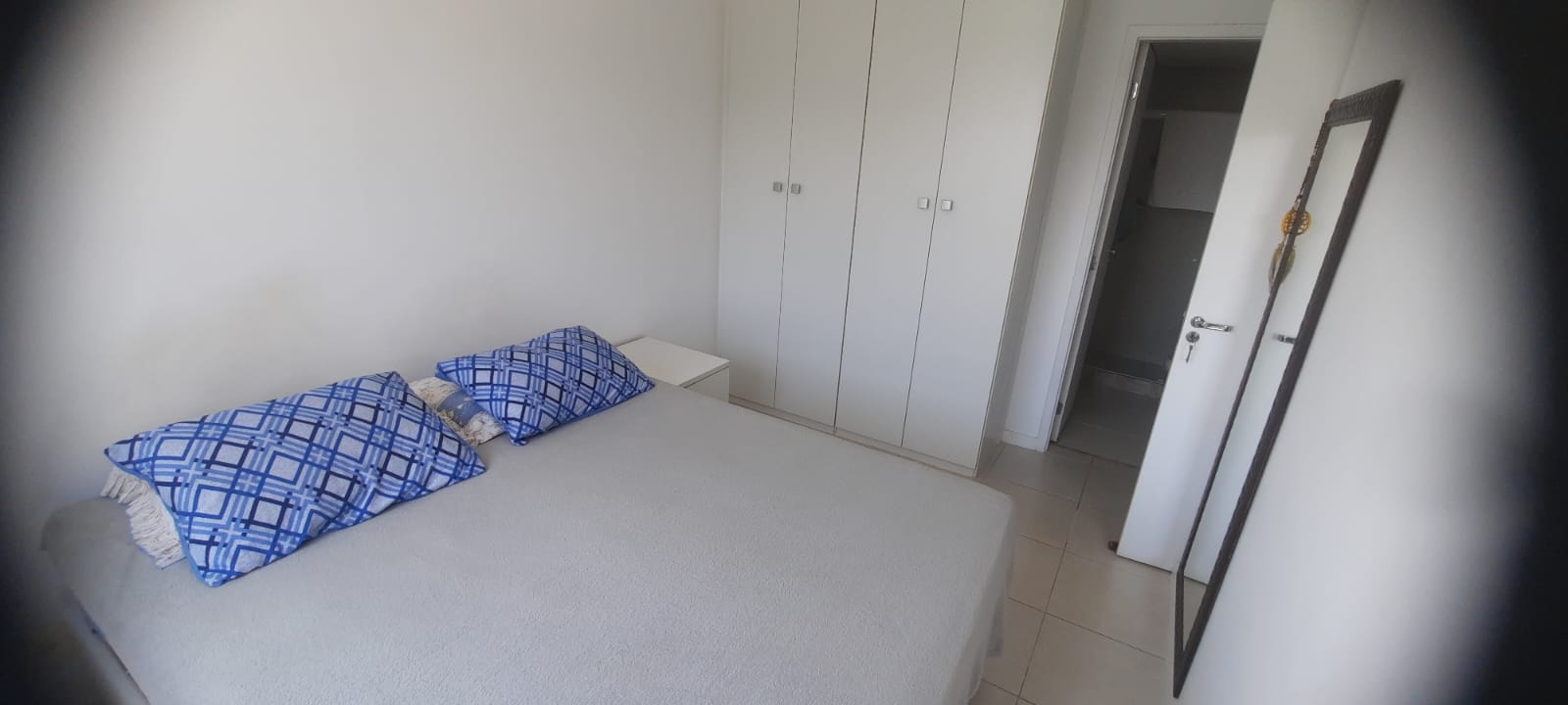 Alugo Apartamento na Praça Seca -  Totalmente Mobiliado - Lindo de 2Qtos. Suíte, Armários em todos os ambientes, 1 vaga de garagem  - R$1.700,00