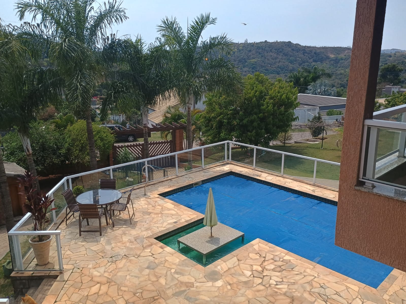 Sobrado 3 dormitórios e Piscina a Venda no Condomínio Horizonte Azul 2