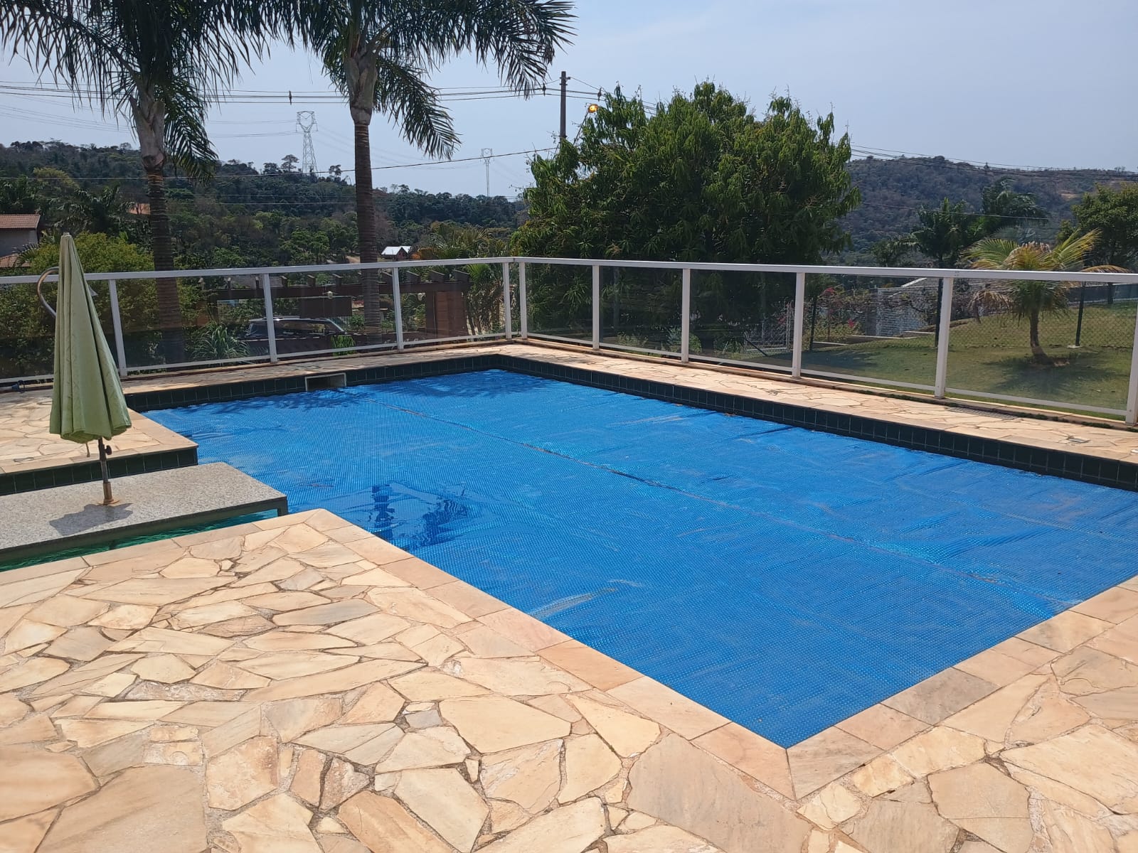 Sobrado 3 dormitórios e Piscina a Venda no Condomínio Horizonte Azul 2