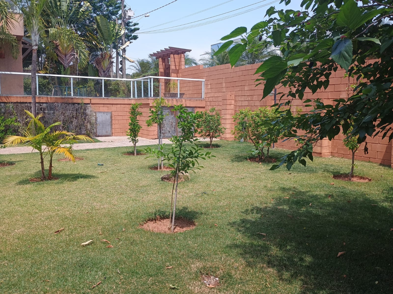 Sobrado 3 dormitórios e Piscina a Venda no Condomínio Horizonte Azul 2