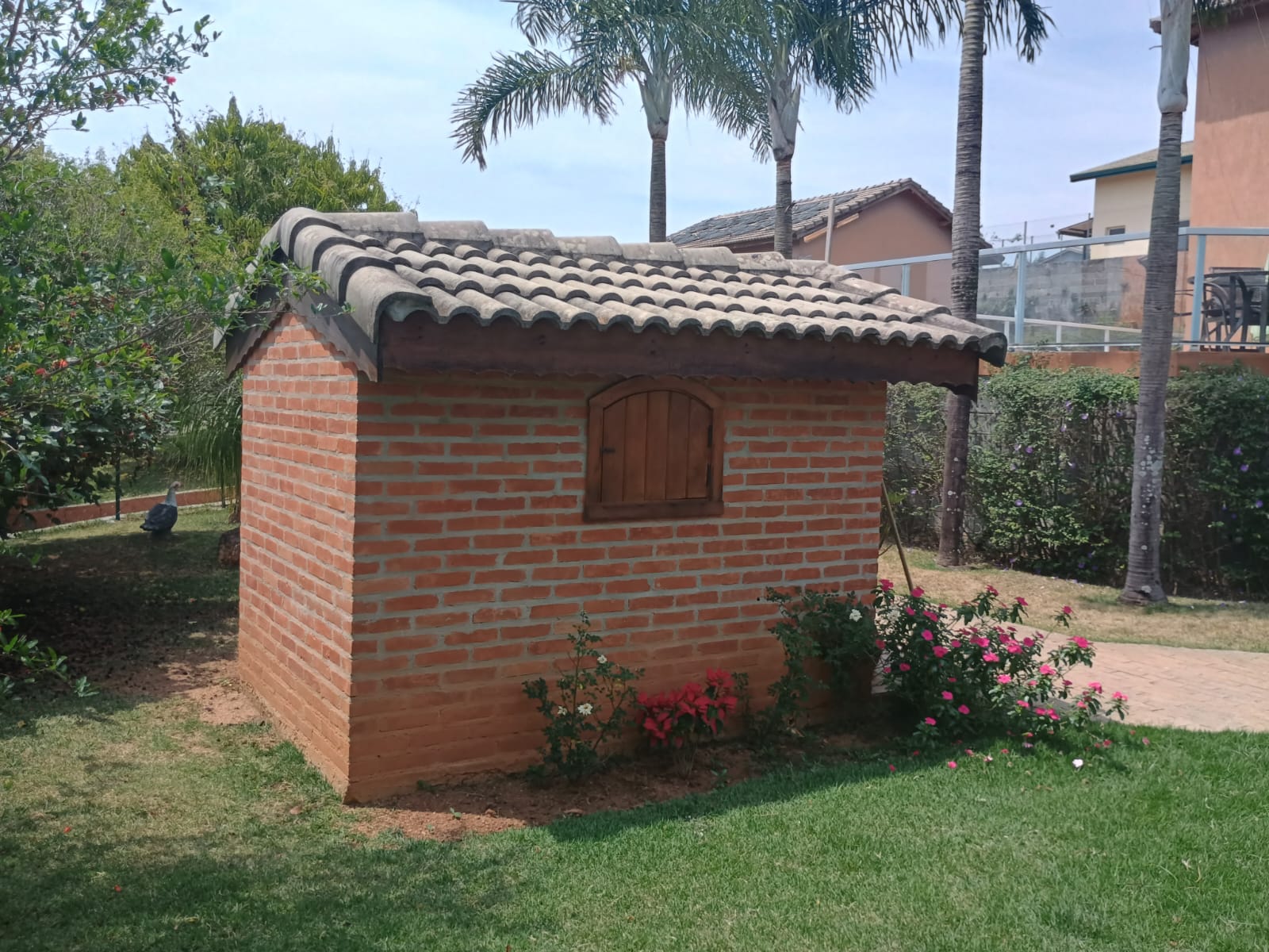 Sobrado 3 dormitórios e Piscina a Venda no Condomínio Horizonte Azul 2