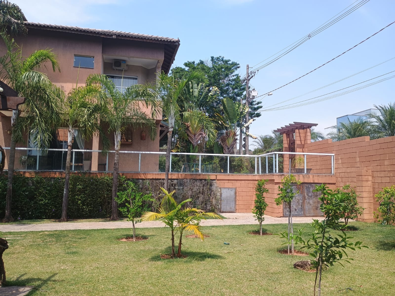 Sobrado 3 dormitórios e Piscina a Venda no Condomínio Horizonte Azul 2