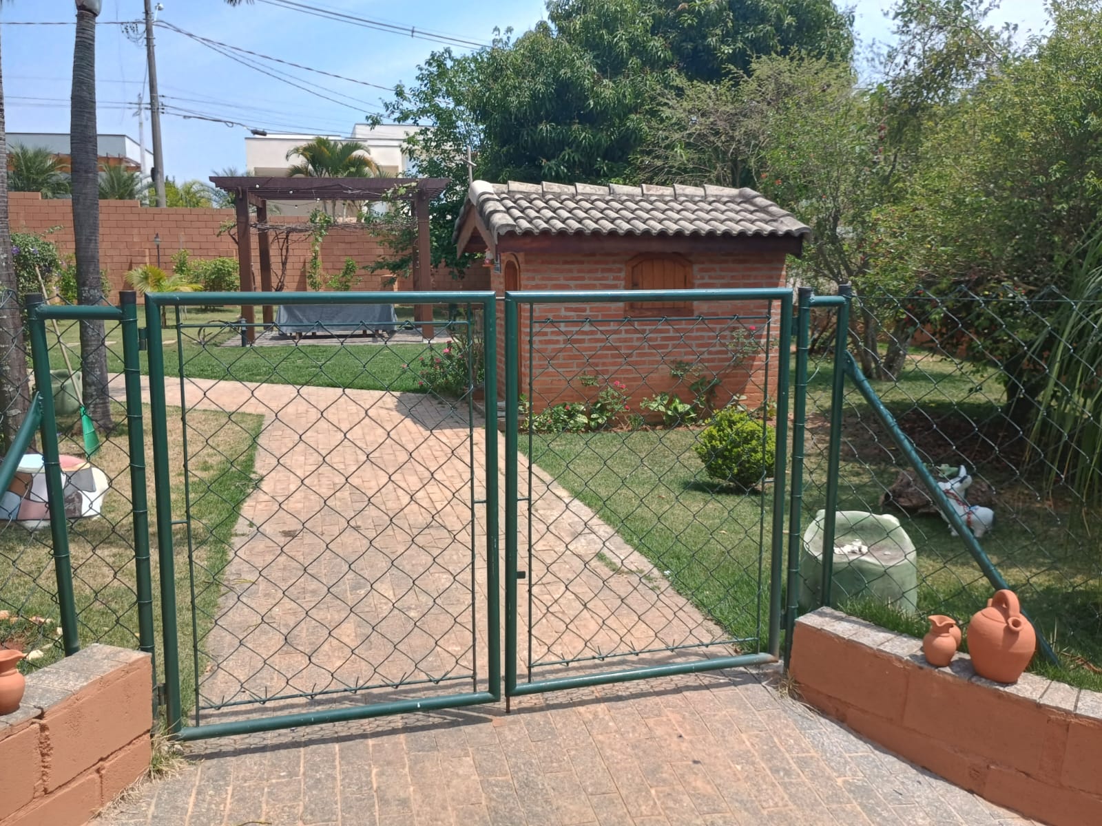 Sobrado 3 dormitórios e Piscina a Venda no Condomínio Horizonte Azul 2