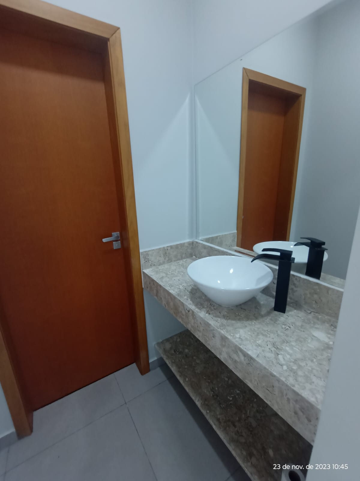 Construção Nova a Venda em Condomínio de Itupeva