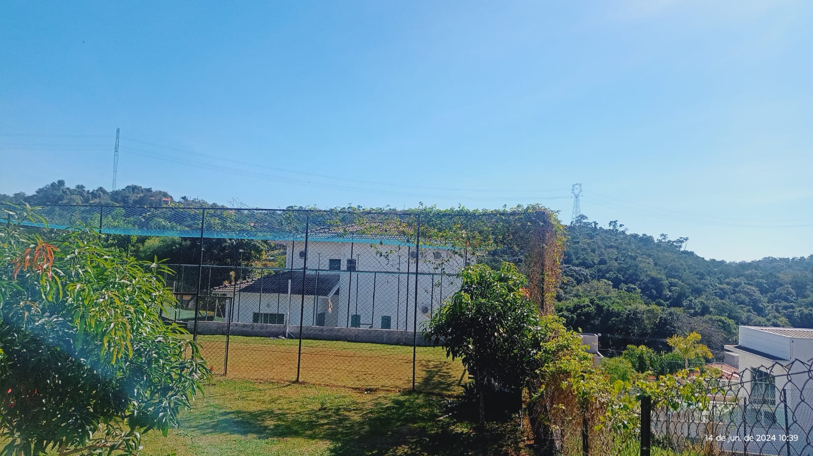 Sobrado  com 4 suítes a Venda em Condomínio Itupeva- SP 