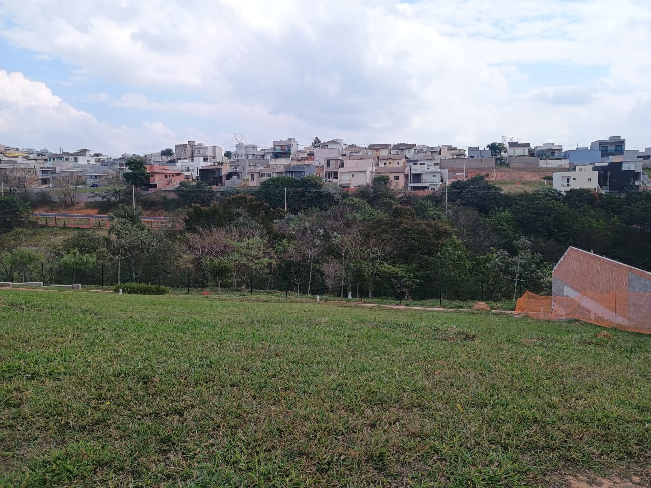 Terreno a Venda no Condomínio Villagio Azzure  em Itupeva-SP