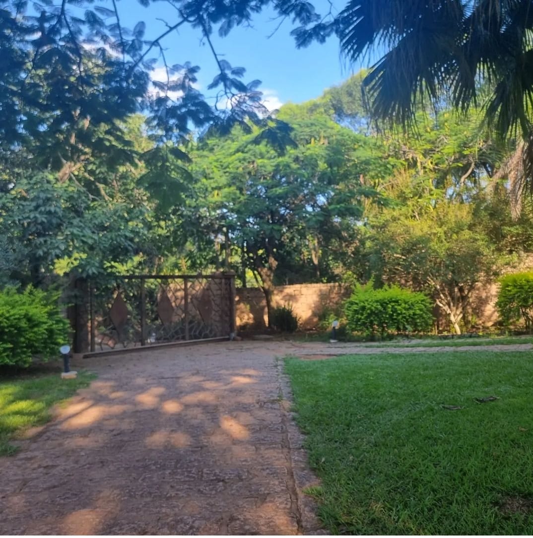 Casa de 1100 m² de Área Construída com 8 dormitórios a Venda em Condomínio de Indaiatuba 