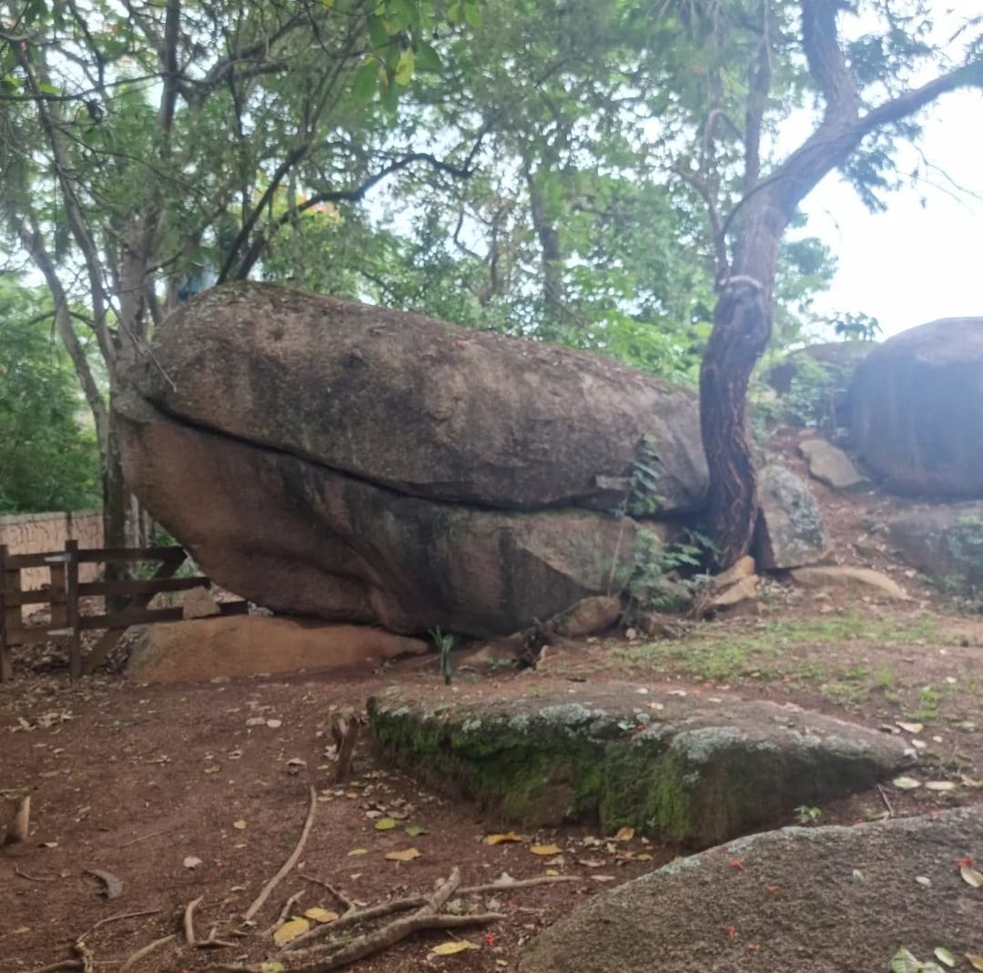 Casa de 1100 m² de Área Construída com 8 dormitórios a Venda em Condomínio de Indaiatuba 