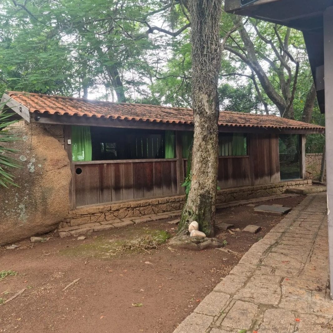Casa de 1100 m² de Área Construída com 8 dormitórios a Venda em Condomínio de Indaiatuba 
