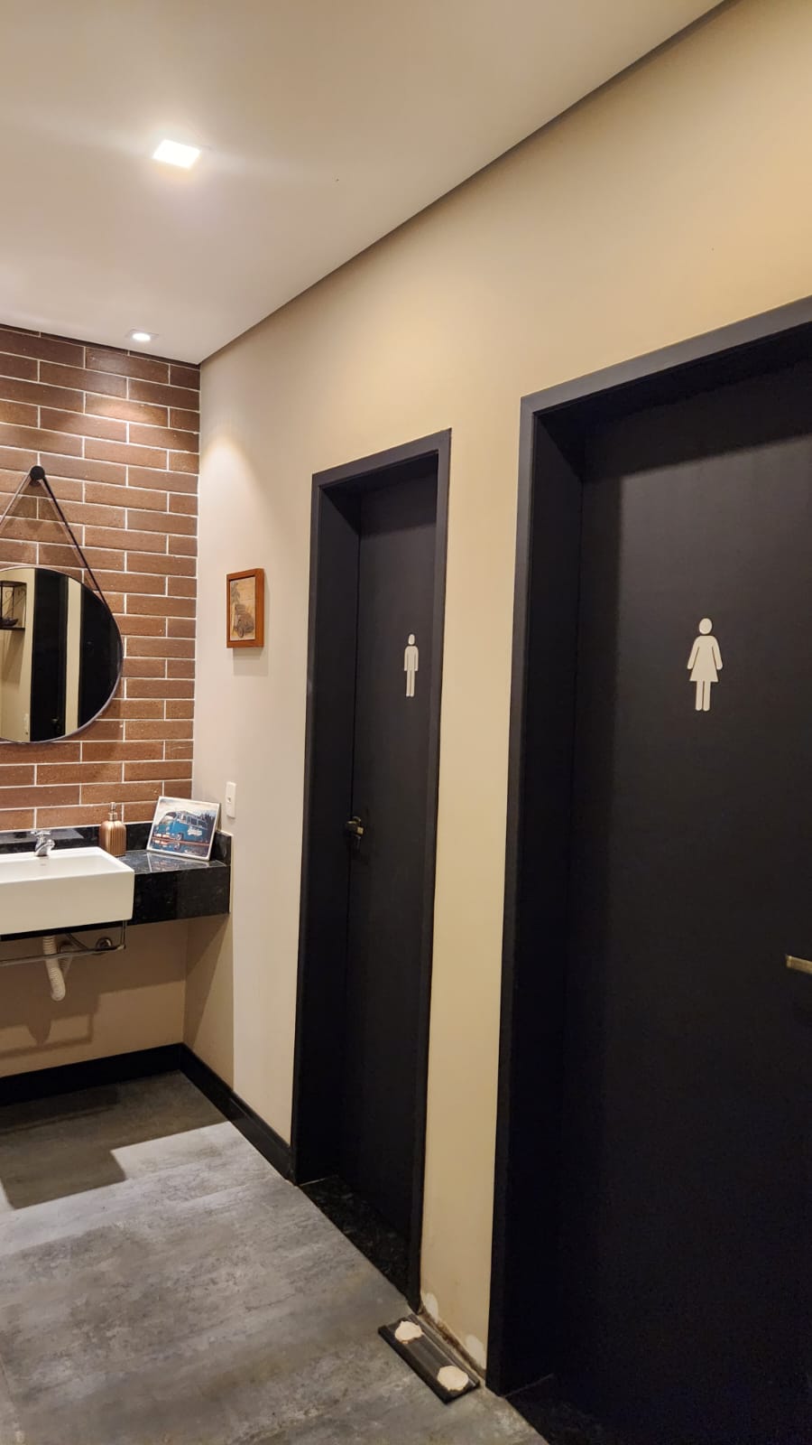 Casa a Venda no Condomínio Jardim do Ribeirão 2