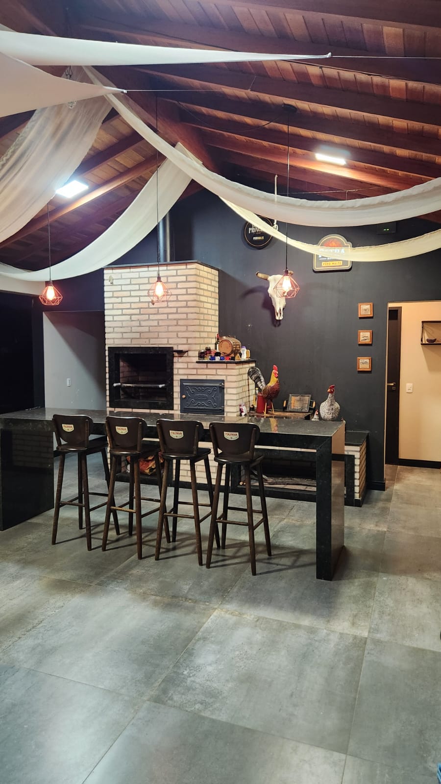 Casa a Venda no Condomínio Jardim do Ribeirão 2