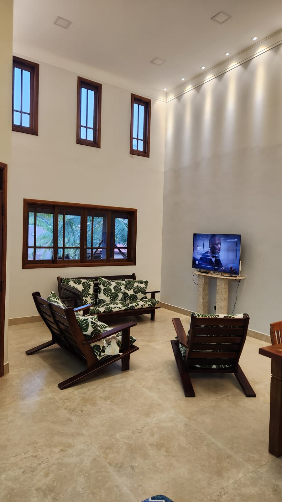 Casa a Venda no Condomínio Jardim do Ribeirão 2