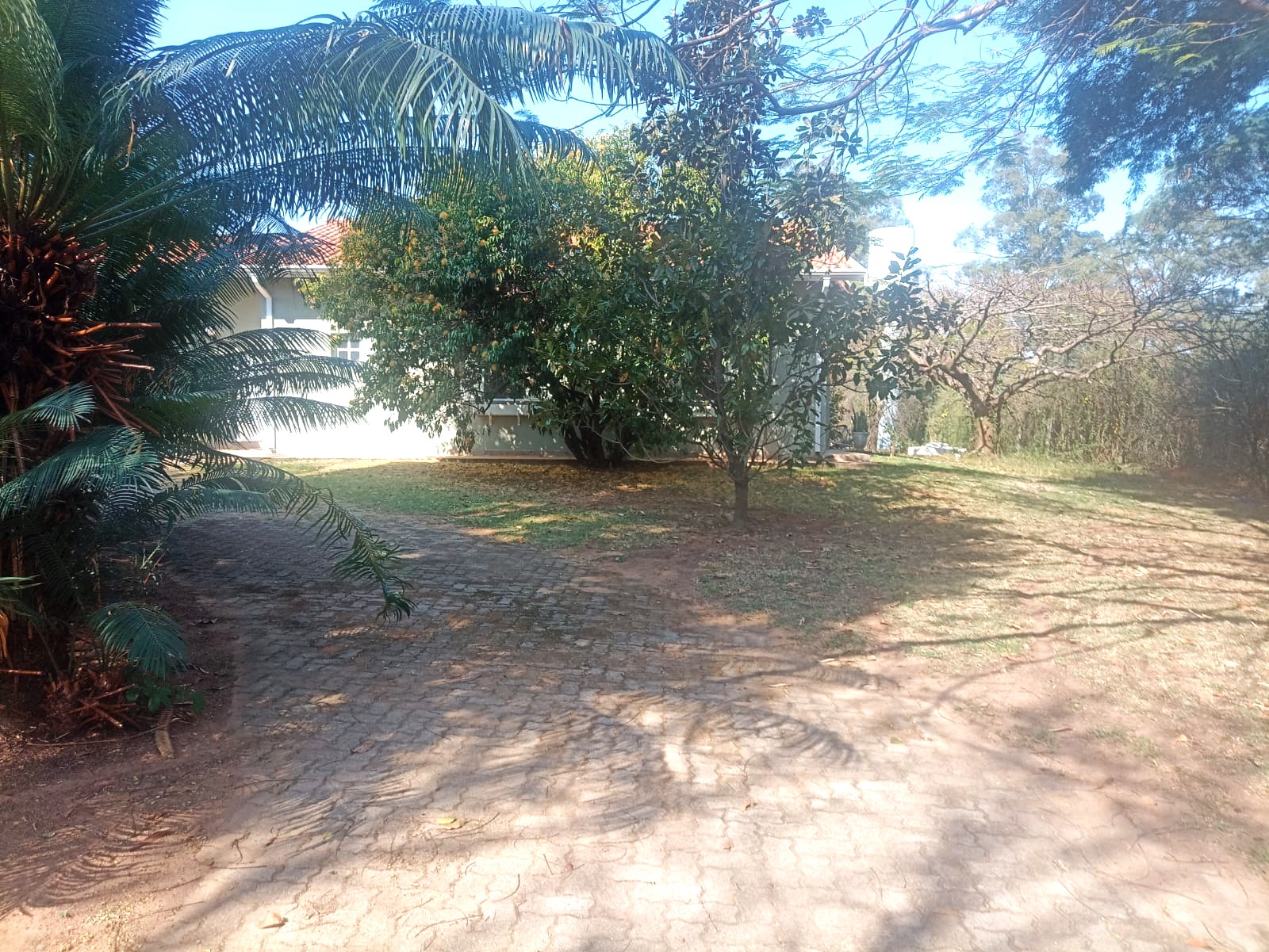 Casa Térrea a Venda no Condomínio Recanto das Flores em Indaiatuba 