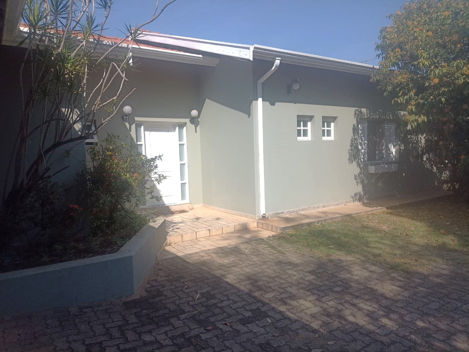 Casa Térrea a Venda no Condomínio Recanto das Flores em Indaiatuba 