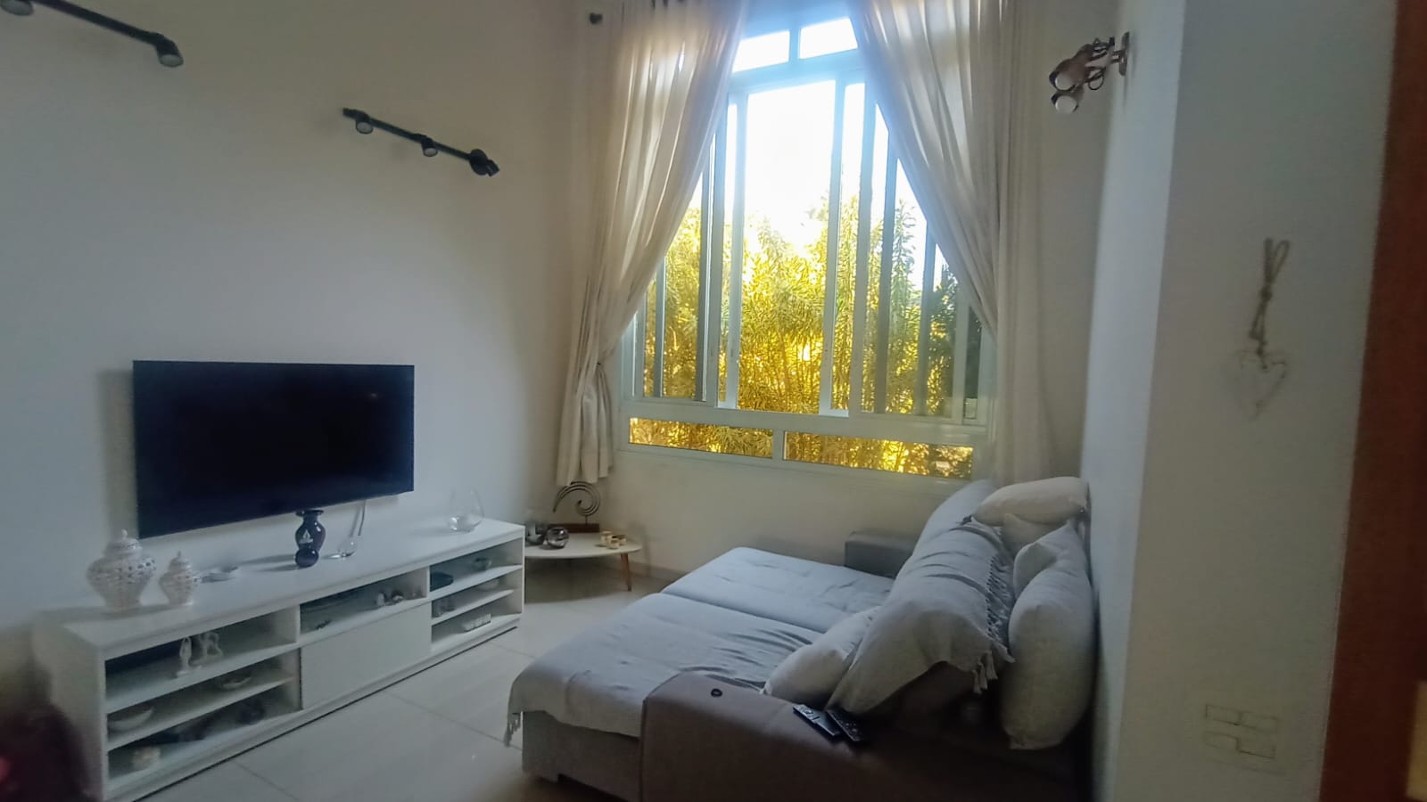 Sobrado com 3 Suítes, Piscina e Espaço Gourmet a Venda no Horizonte Azul 1 