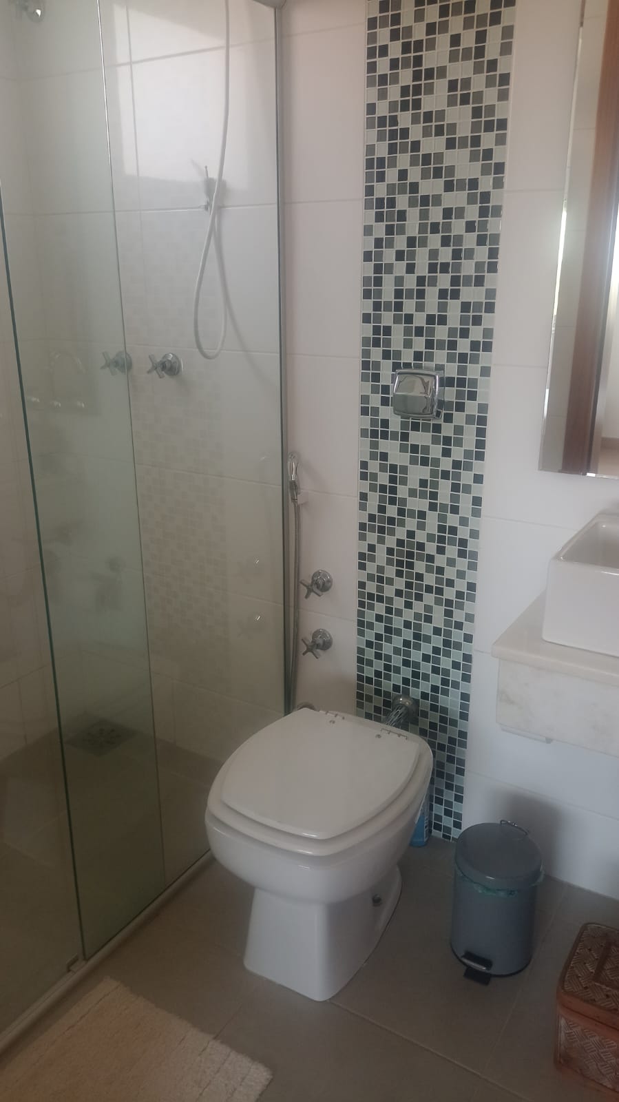 Sobrado com 3 Suítes, Piscina e Espaço Gourmet a Venda no Horizonte Azul 1 