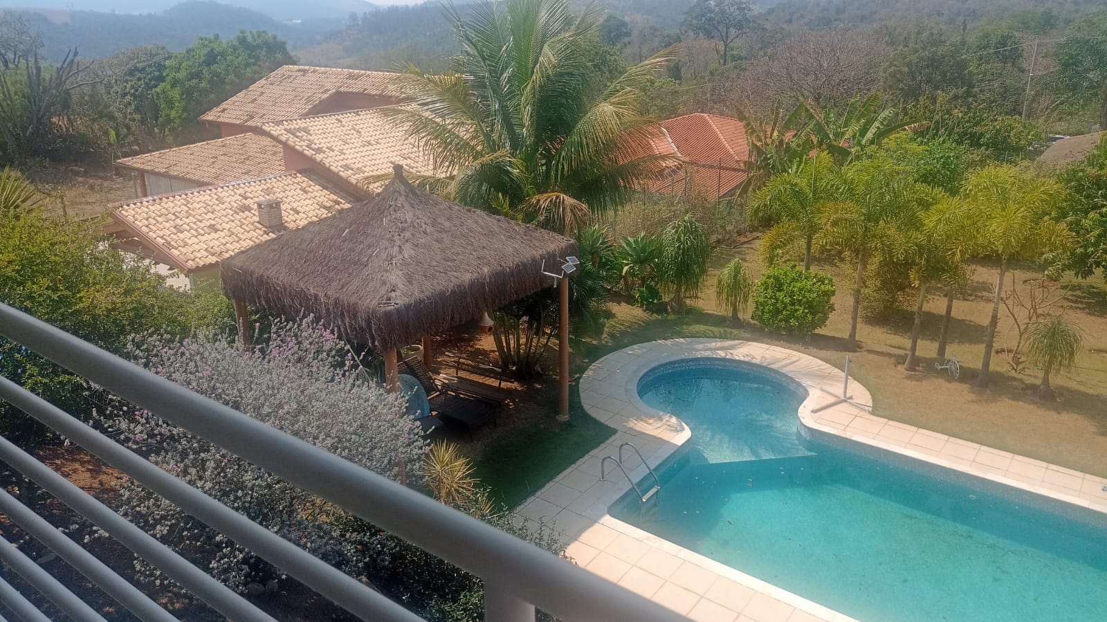 Sobrado com 3 Suítes, Piscina e Espaço Gourmet a Venda no Horizonte Azul 1 