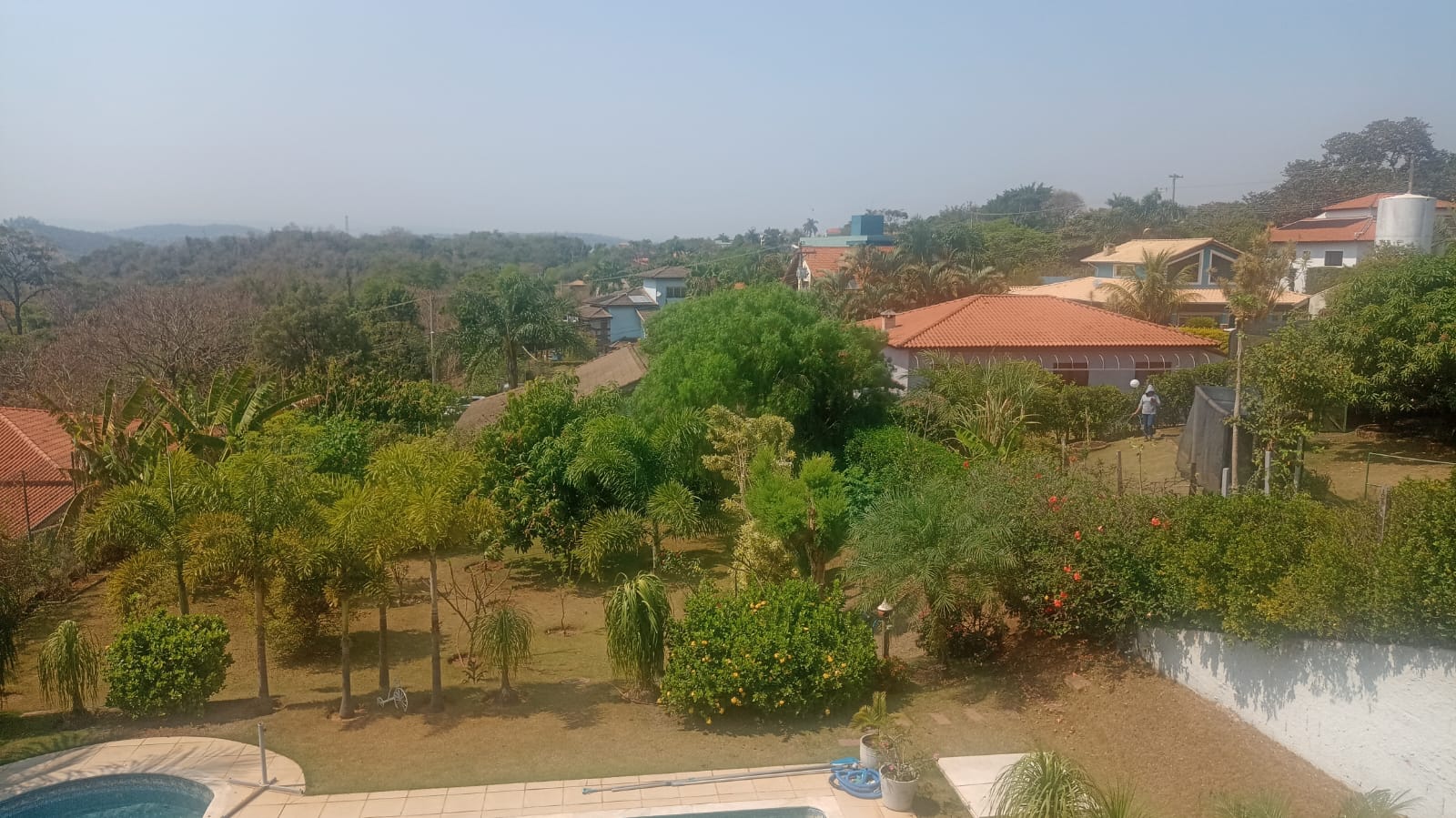 Sobrado com 3 Suítes, Piscina e Espaço Gourmet a Venda no Horizonte Azul 1 