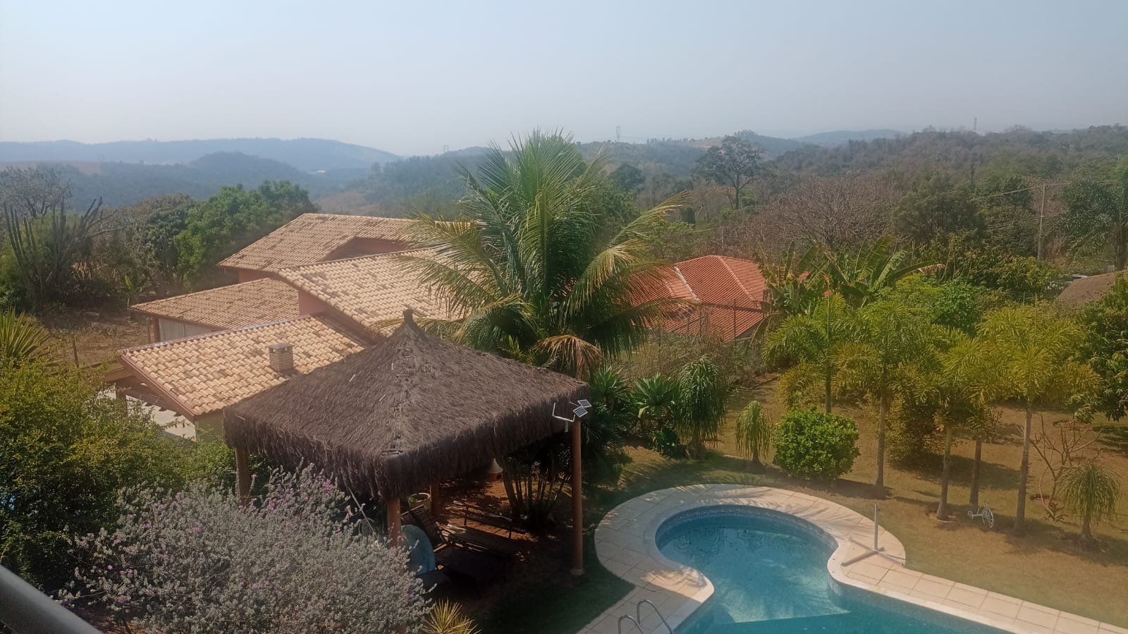 Sobrado com 3 Suítes, Piscina e Espaço Gourmet a Venda no Horizonte Azul 1 