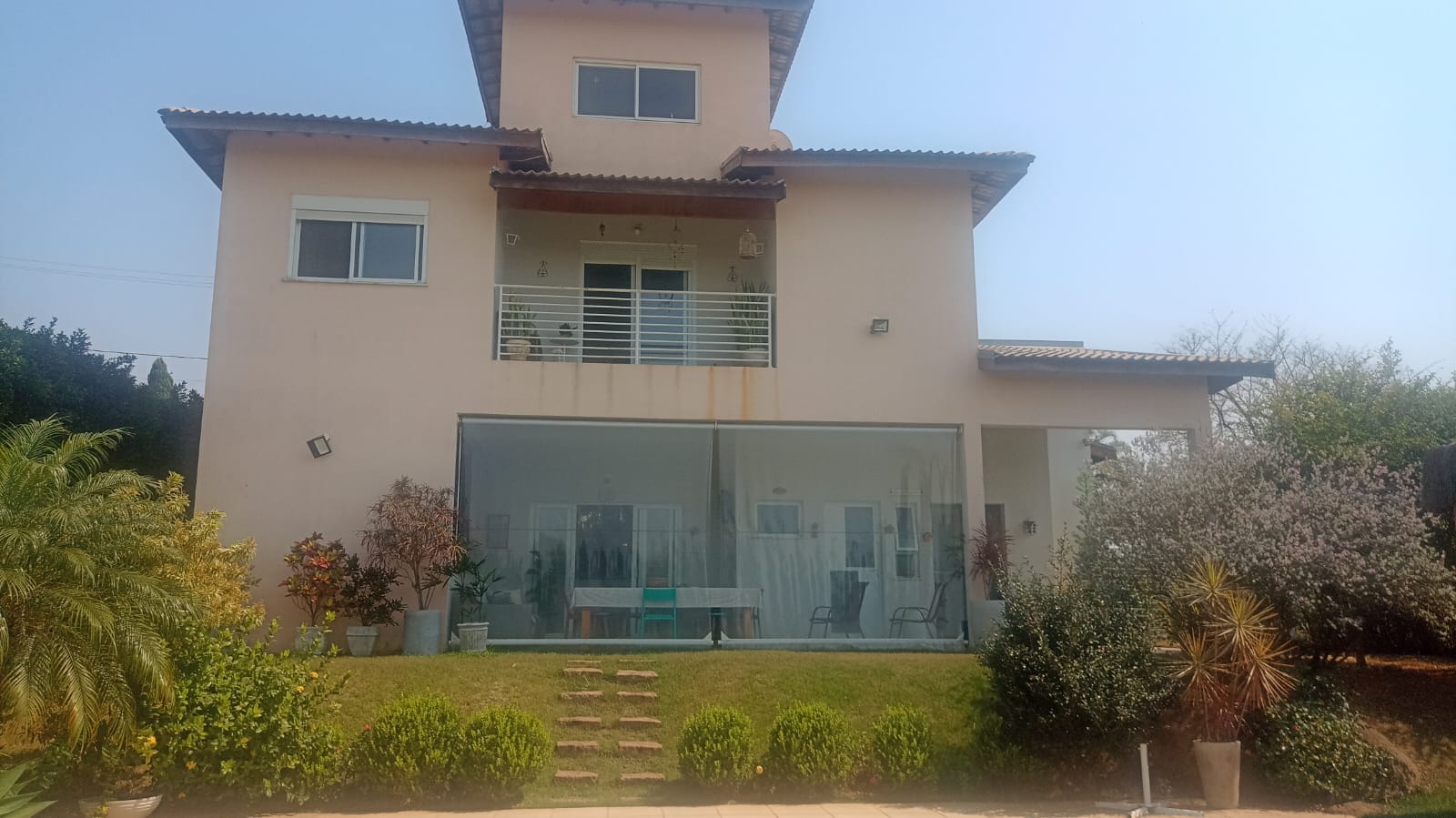 Sobrado com 3 Suítes, Piscina e Espaço Gourmet a Venda no Horizonte Azul 1 