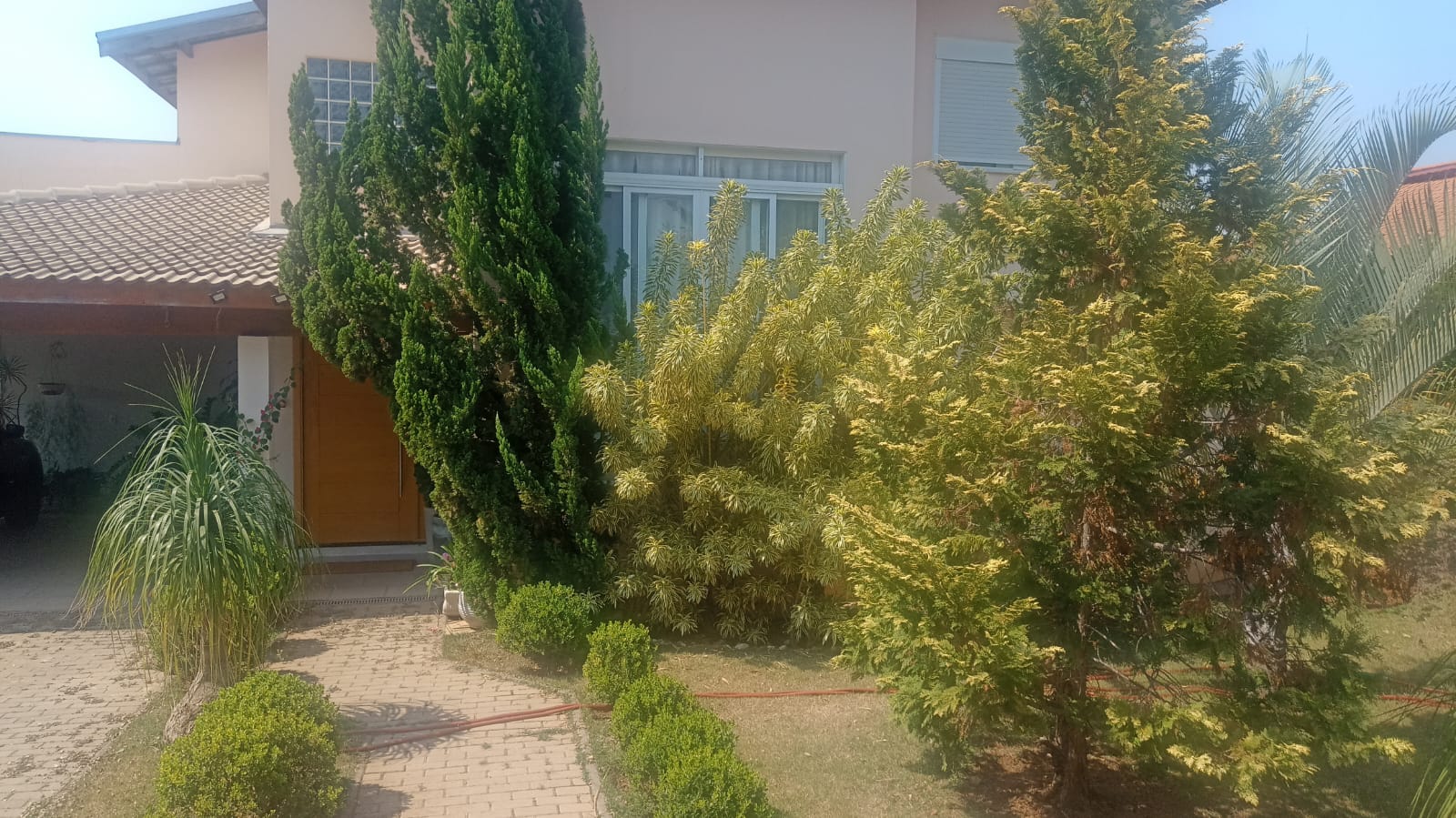 Sobrado com 3 Suítes, Piscina e Espaço Gourmet a Venda no Horizonte Azul 1 