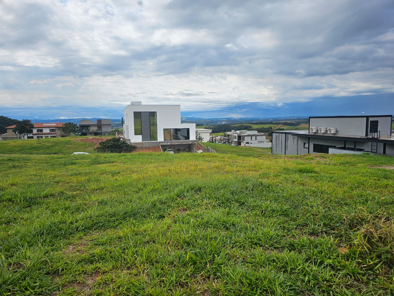 Terreno a Venda no Condomínio Fazenda Serro Azul  em Itupeva