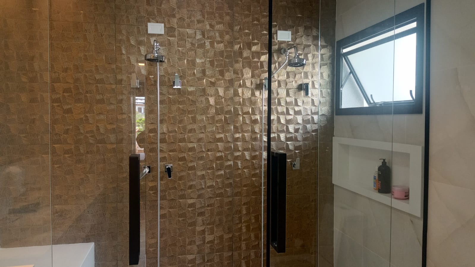 Casa Alto Padrão com 5 suítes a Venda no Condomínio Resedás em Itupeva