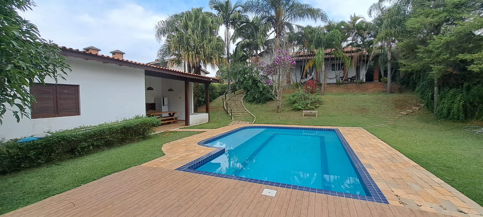 Casa de Campo com Piscina, Vista Panorâmica e 1.144m² de Terreno em Itupeva!