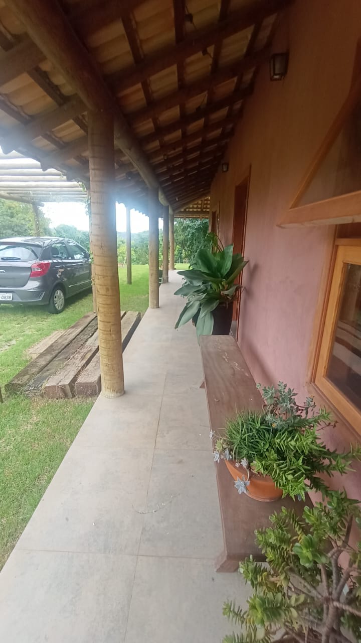 Sobrado com 4 suítes a venda no Condomínio Horizonte Azul 2