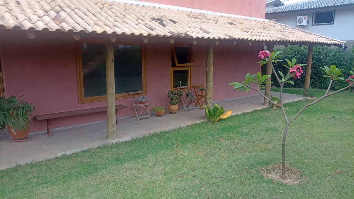 Sobrado com 4 suítes a venda no Condomínio Horizonte Azul 2