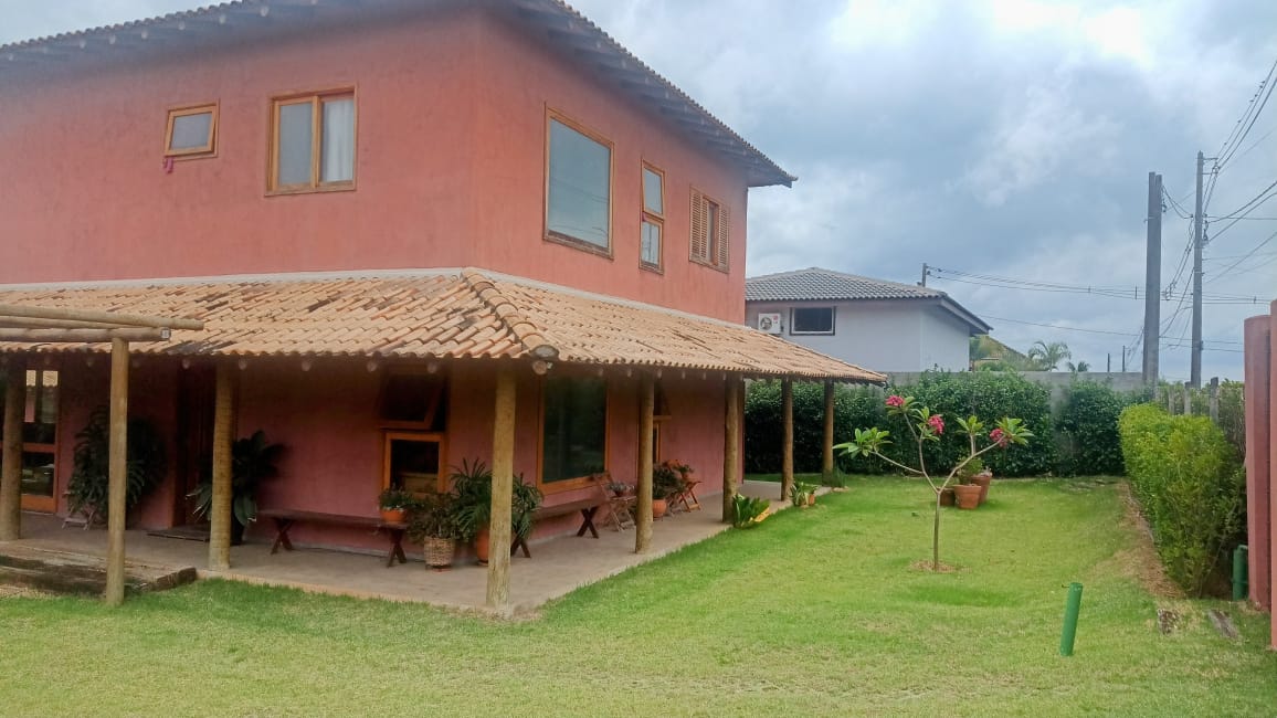Sobrado com 4 suítes a venda no Condomínio Horizonte Azul 2