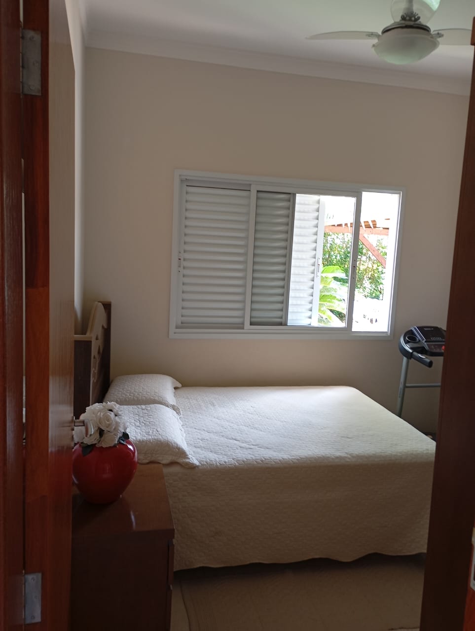 Sobrado 3 dormitórios, suíte e piscina a venda  no Horizonte Azul 2  