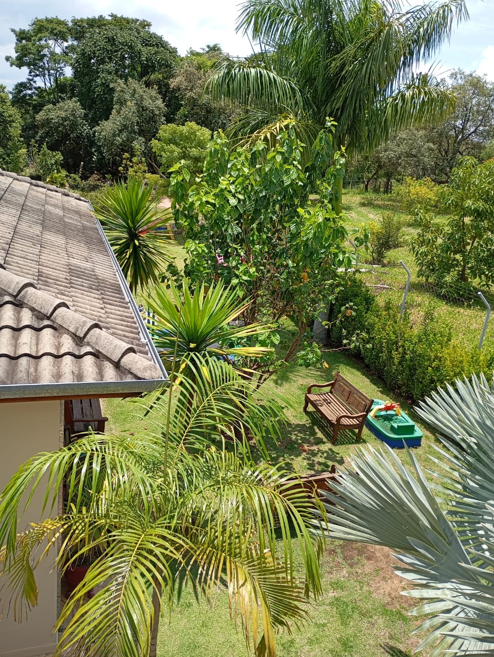 Sobrado 3 dormitórios, suíte e piscina a venda  no Horizonte Azul 2  